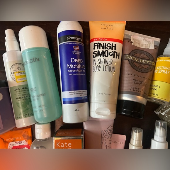 🔥 HUGE FULL SIZED BEAUTY SKINCARE MIXED HIGH END LOT KATE PHILOSOPHY, & MORE - Picture 6 of 9